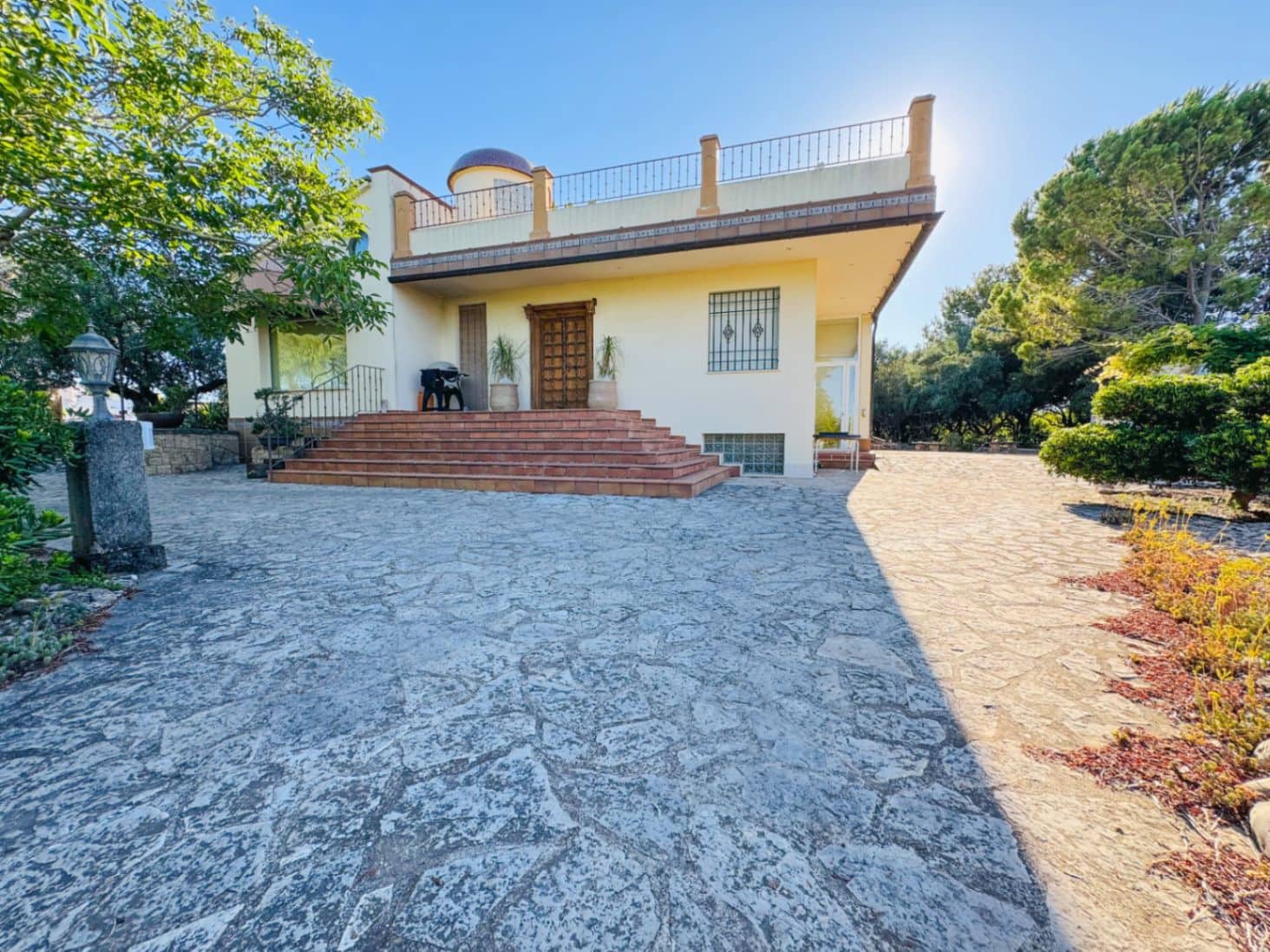 5 soveværelse Finca/Landehus til salg i Els Poblets med swimmingpool garage - € 845.000 (Ref: 9168435)