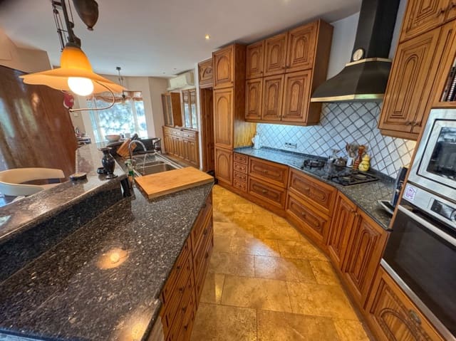 5 soverom Finca/Herregård til salgs i Els Poblets med svømmebasseng garasje - € 845 000 (Ref: 9168435)