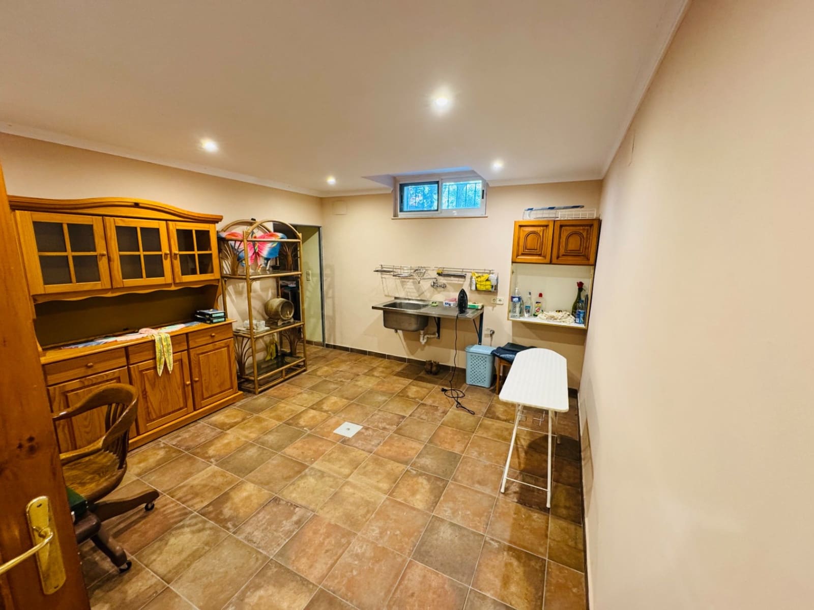 5 soveværelse Finca/Landehus til salg i Els Poblets med swimmingpool garage - € 845.000 (Ref: 9168435)