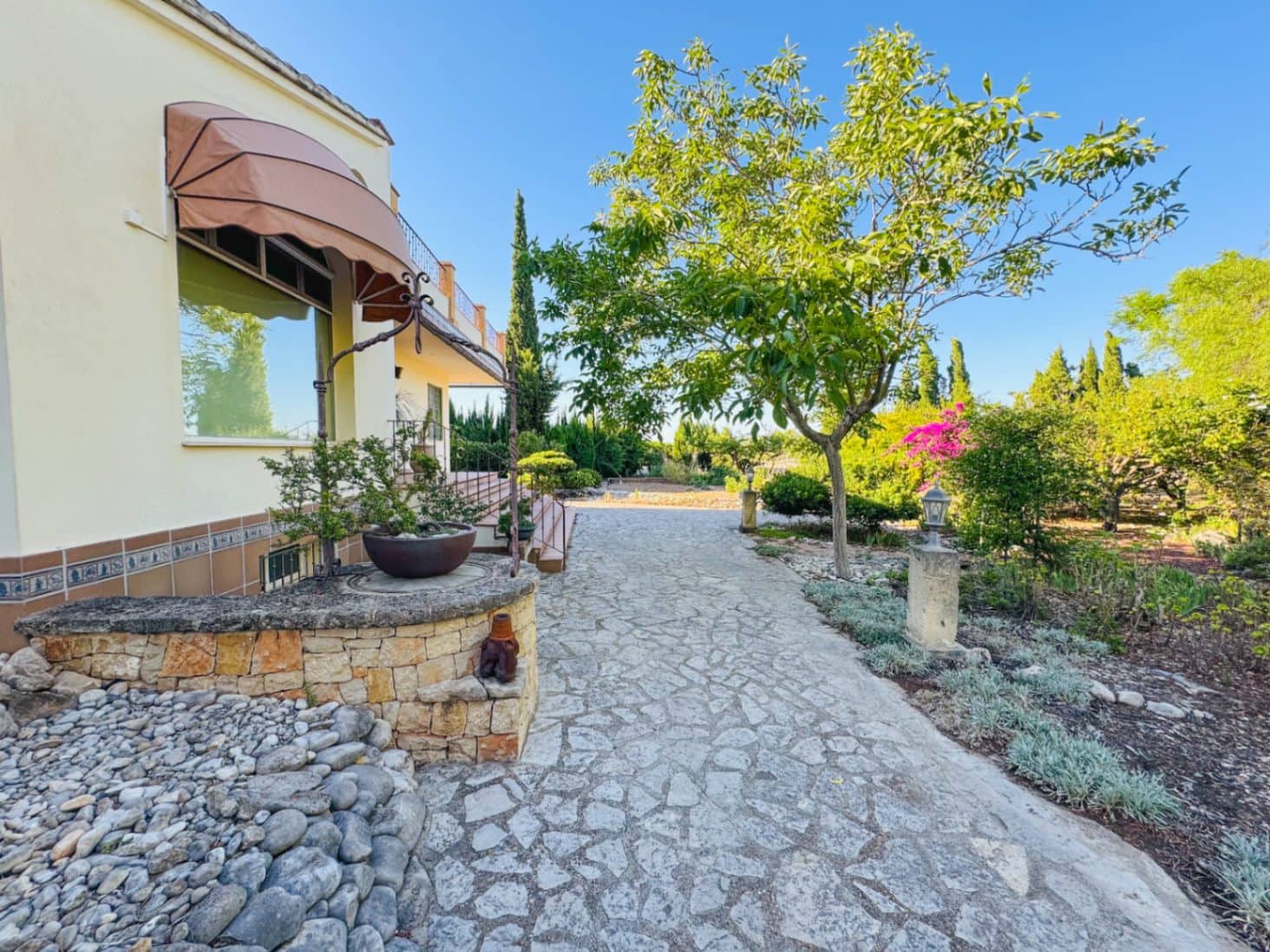 5 soveværelse Finca/Landehus til salg i Els Poblets med swimmingpool garage - € 845.000 (Ref: 9168435)