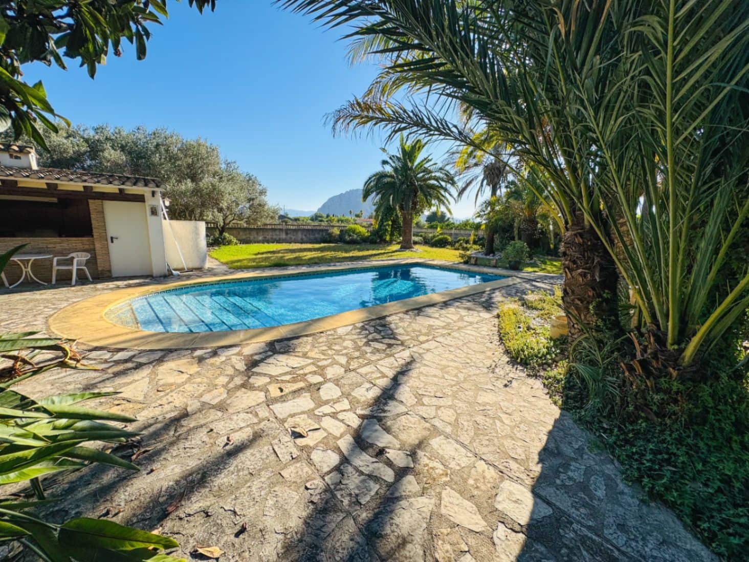 5 soveværelse Finca/Landehus til salg i Els Poblets med swimmingpool garage - € 845.000 (Ref: 9168435)