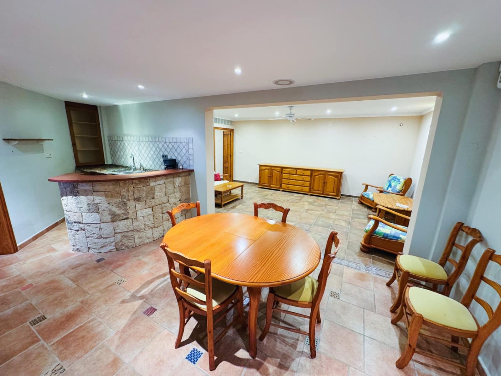 5 soveværelse Finca/Landehus til salg i Els Poblets med swimmingpool garage - € 845.000 (Ref: 9168435)