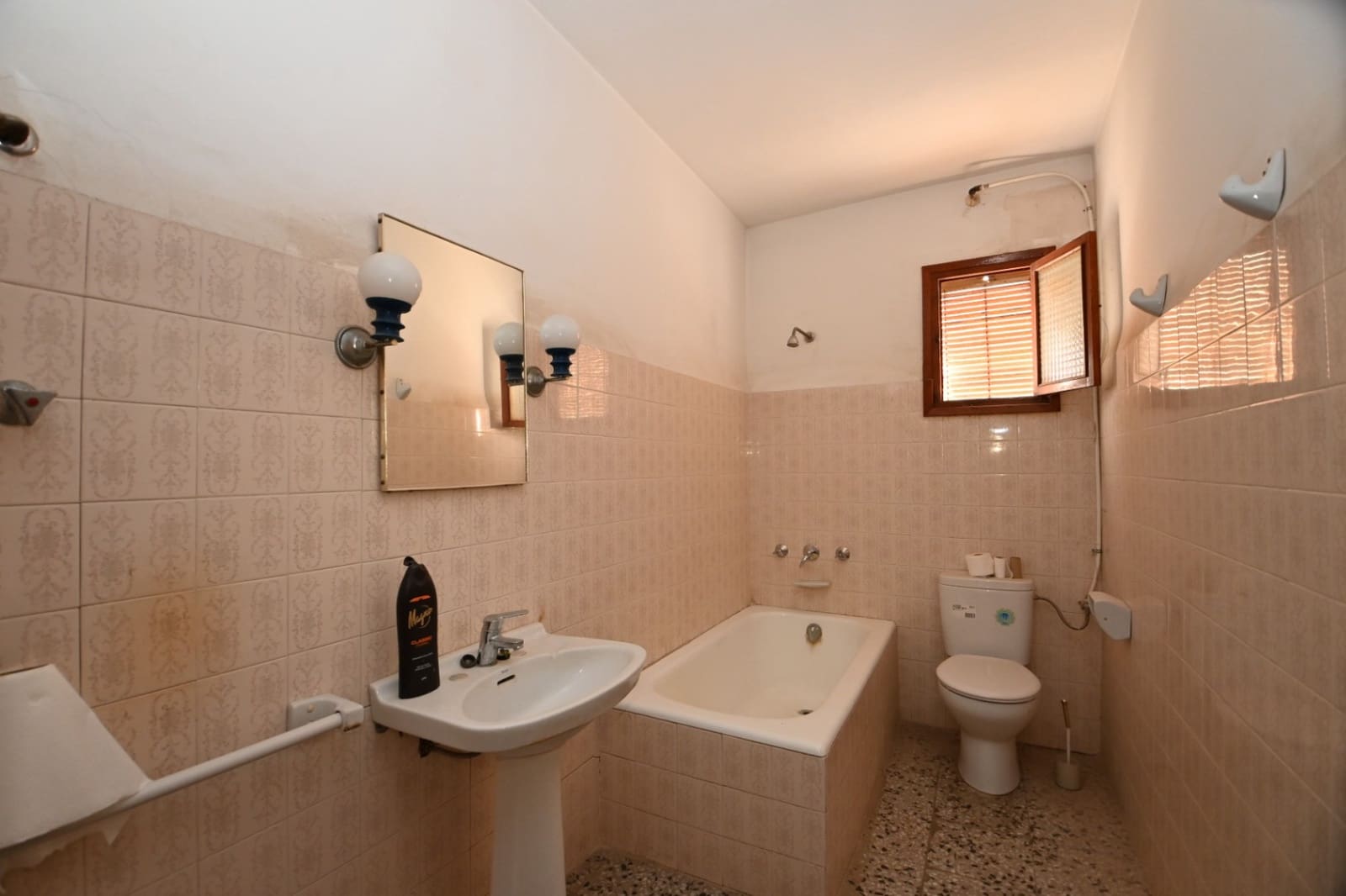 4 soveværelse Byhus til salg i Benissa med garage - € 320.000 (Ref: 9302799)