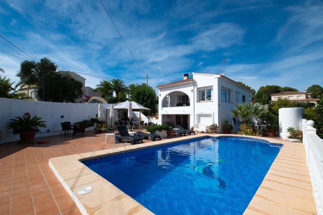 5 soverom Villa til salgs i Benissa med svømmebasseng garasje - € 950 000 (Ref: 9336995)