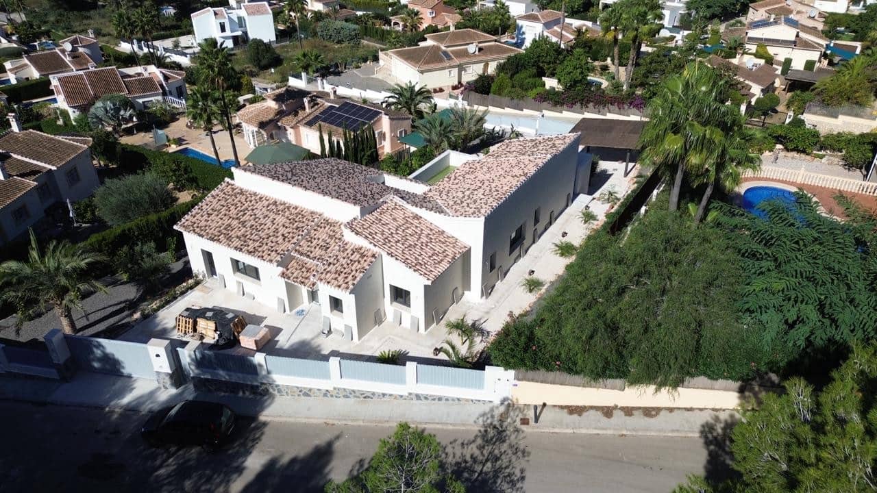 3 chambre Villa/Maison à vendre à Javea / Xabia avec piscine - 1 190 000 € (Ref: 9447357)