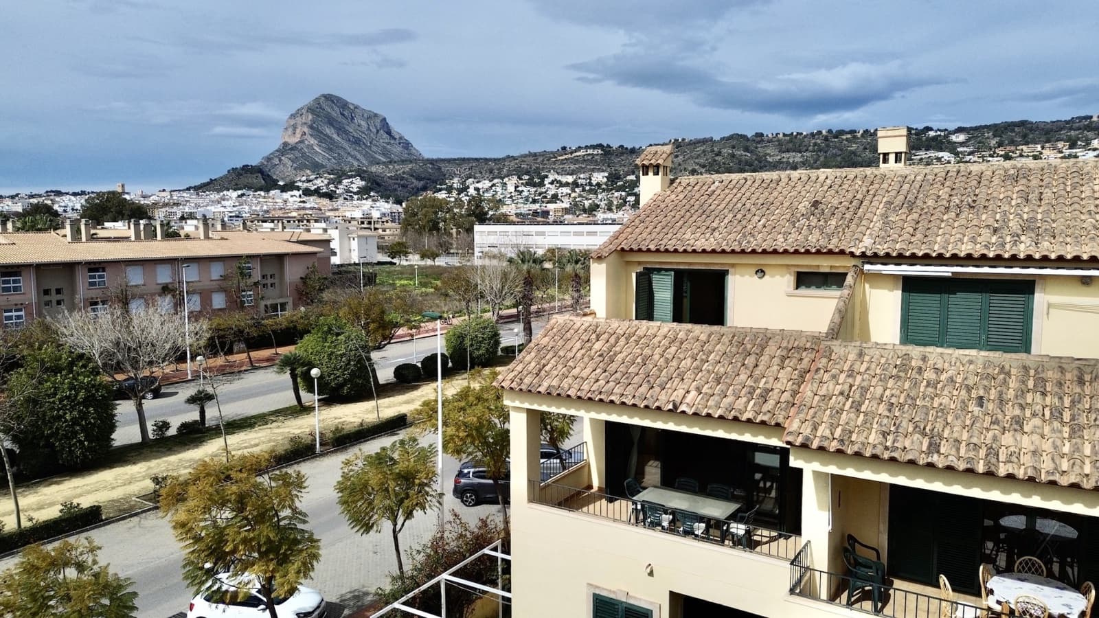 Ático de 2 habitaciones en Javea / Xàbia en venta con piscina - 435.000 € (Ref: 9447358)