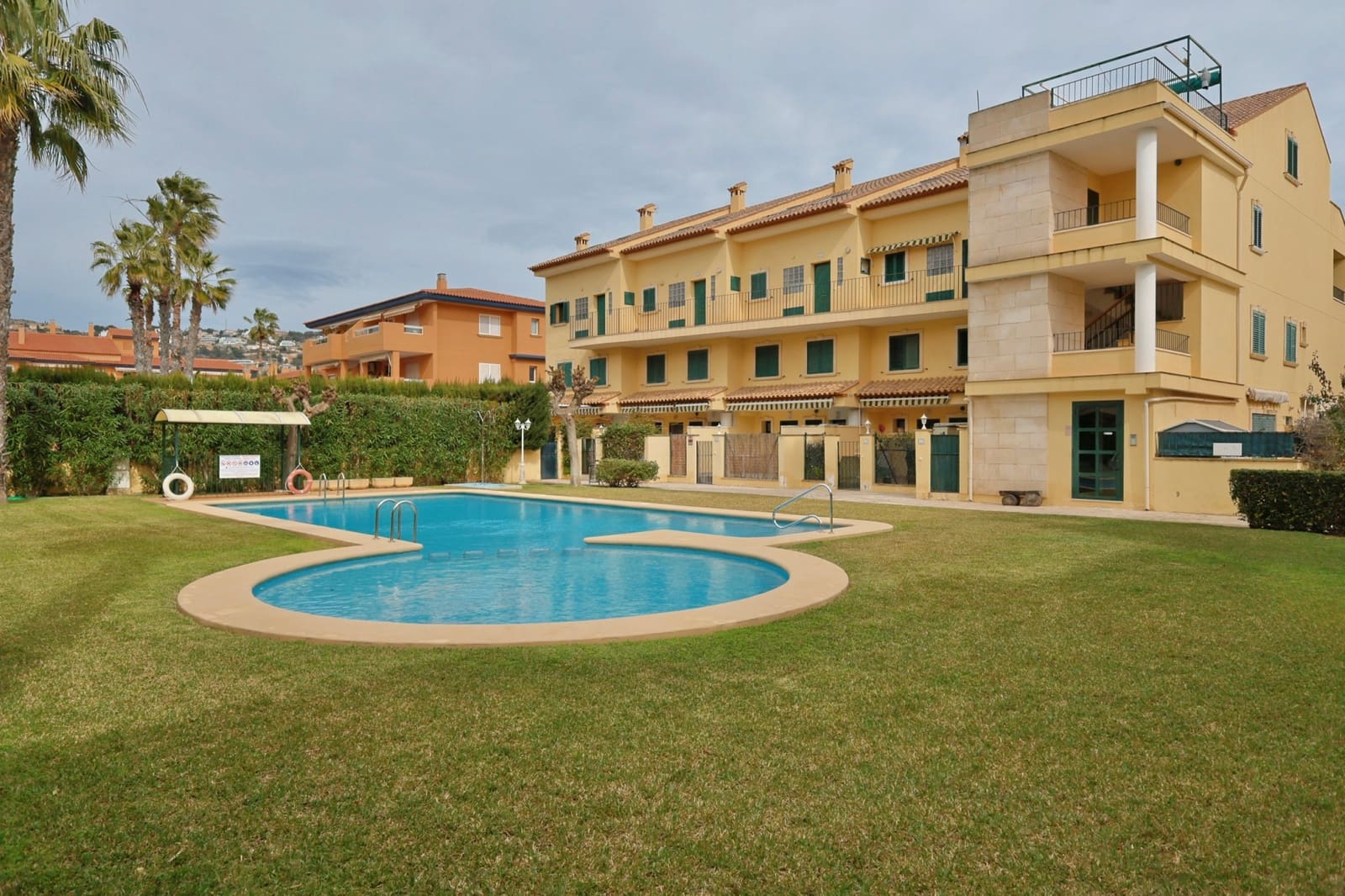 Ático de 2 habitaciones en Javea / Xàbia en venta con piscina - 435.000 € (Ref: 9447358)