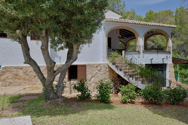 6 bedroom Villa for sale in Javea / Xàbia with pool - € 850,000 (Ref: 9447361)