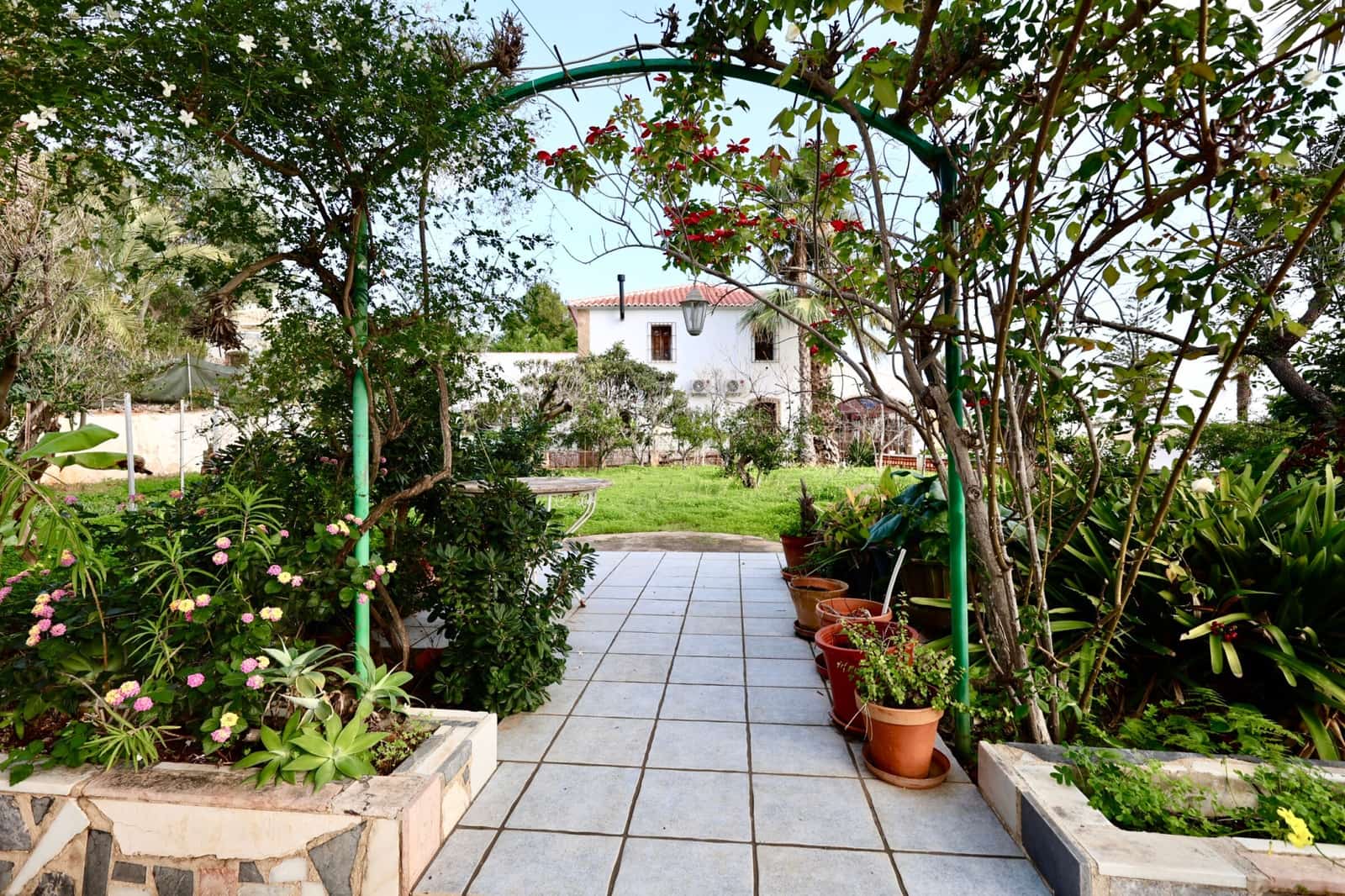 7 bedroom Villa for sale in Javea / Xabia - € 750,000 (Ref: 9552441)