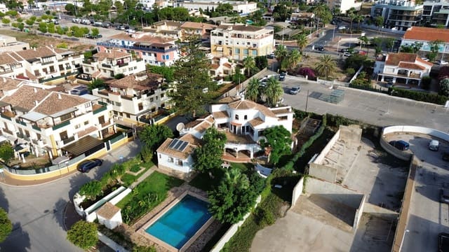 7 quarto Moradia para venda em Centro ciudad, Javea / Xàbia com piscina - 850 000 € (Ref: 9552443)