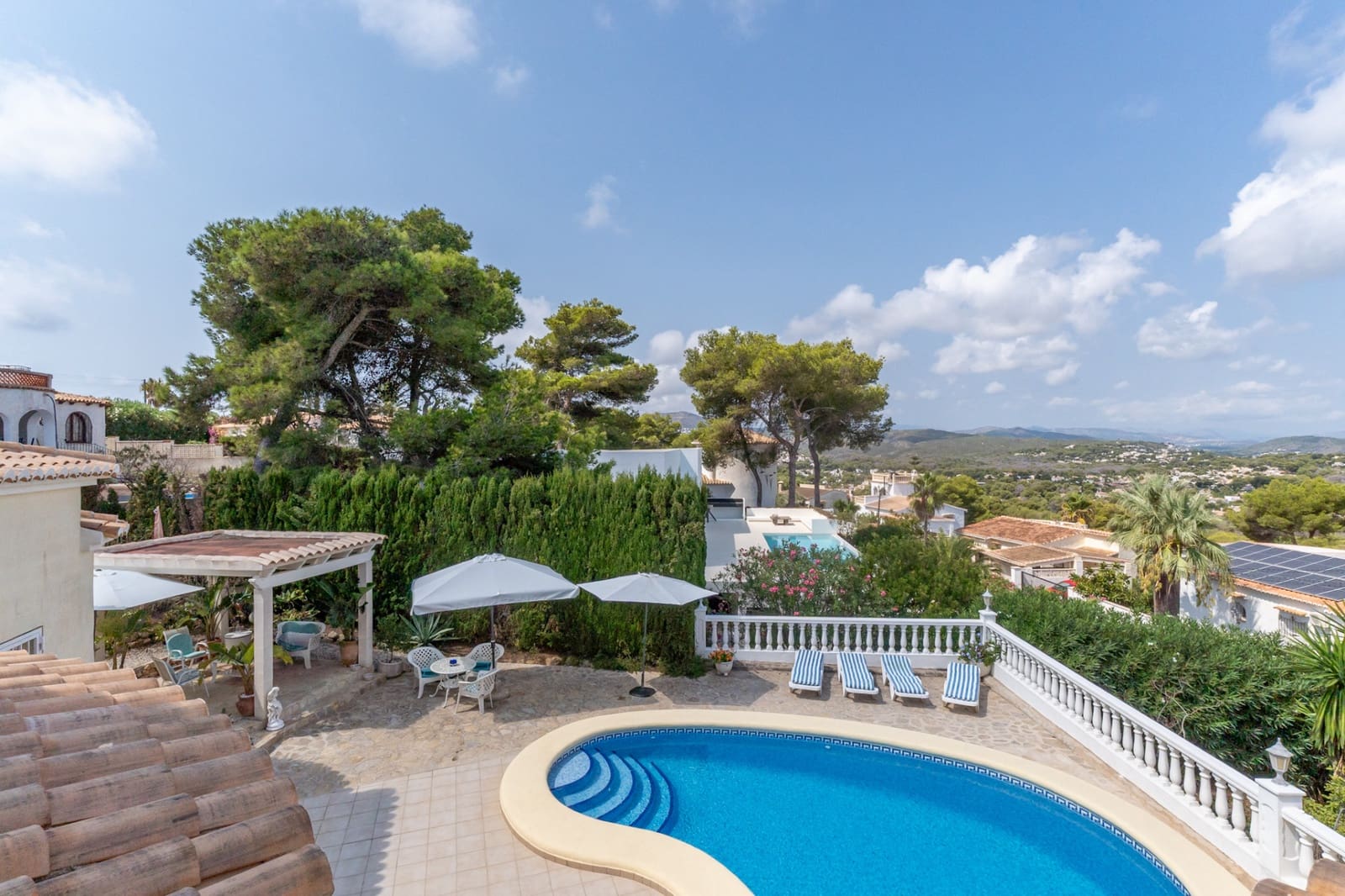 3 chambre Villa/Maison à vendre à Javea / Xabia avec piscine - 850 000 € (Ref: 9552446)