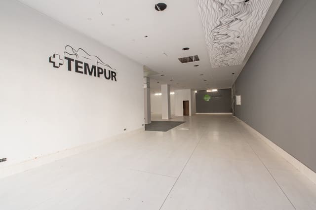 Erhverv til salg i Teulada Pueblo, Teulada-Moraira - € 1.200.000 (Ref: 9566389)