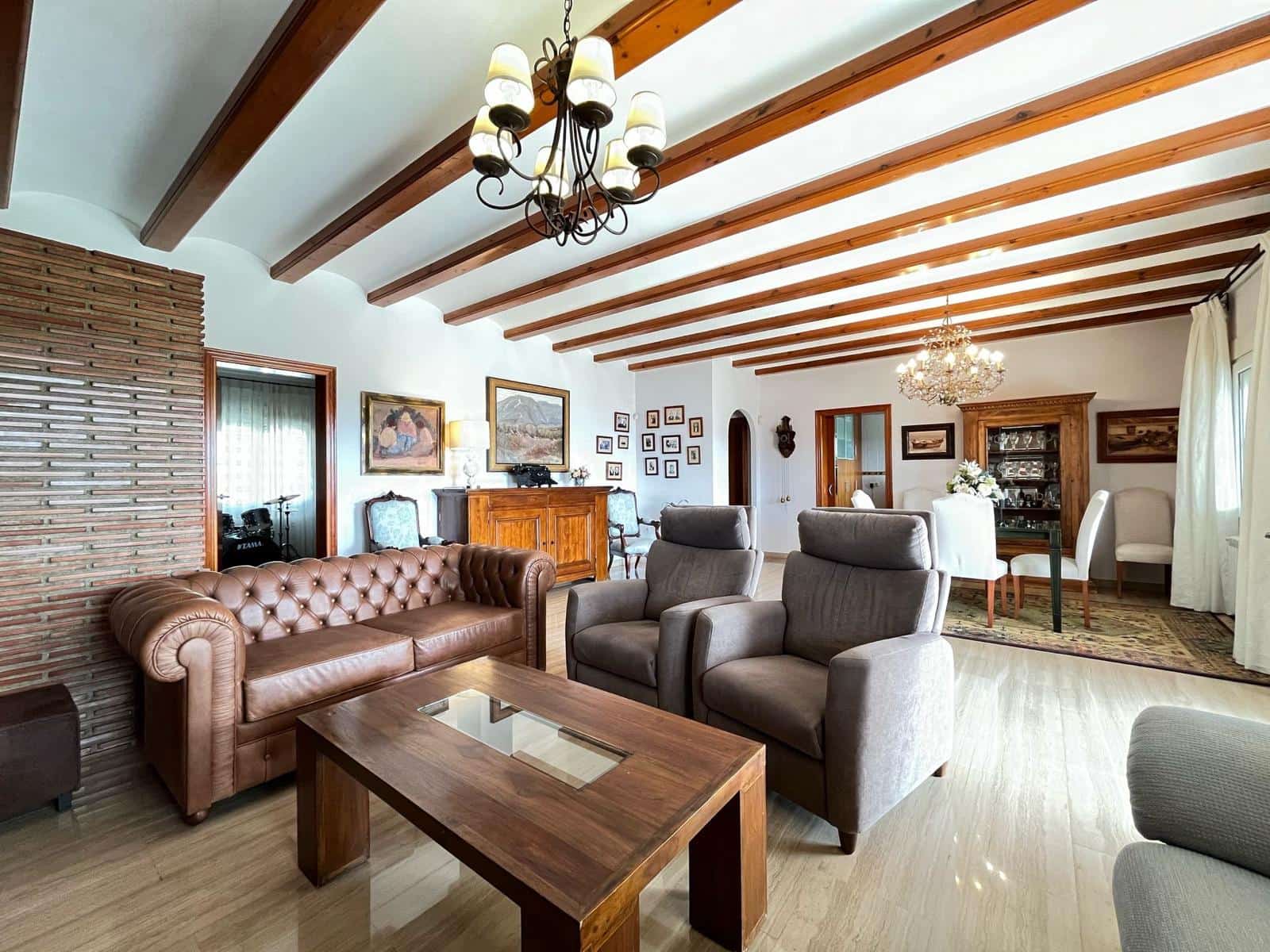 3 sypialnia Willa na sprzedaż w Beniarbeig z basenem garażem - 799 000 € (Ref: 9569590)