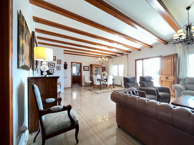 3 sypialnia Willa na sprzedaż w Beniarbeig z basenem garażem - 799 000 € (Ref: 9569590)