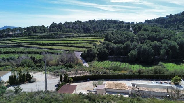 Bouwgrond te koop in Teulada Pueblo, Teulada-Moraira - € 370.000 (Ref: 9618786)