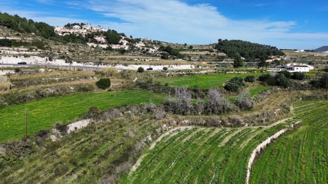 Terrain à Bâtir à vendre à Teulada Pueblo, Teulada-Moraira - 425 000 € (Ref: 9649944)