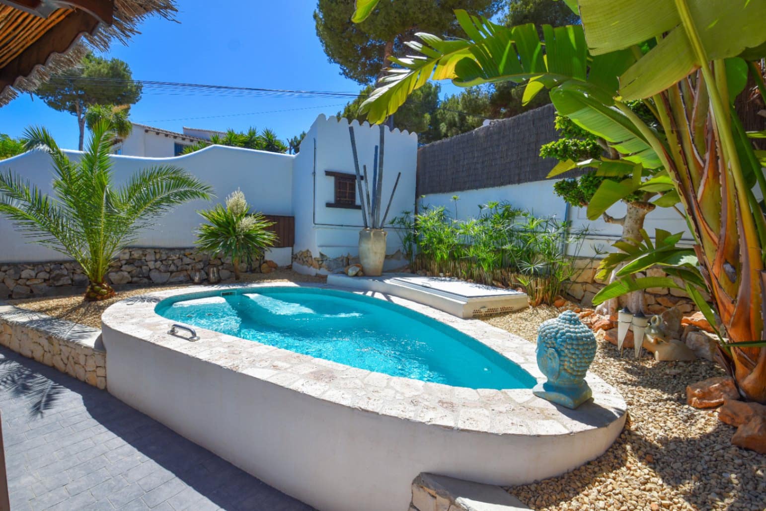 3 bedroom Villa for sale in Teulada with pool garage - € 1,230,000 (Ref: 9685139)