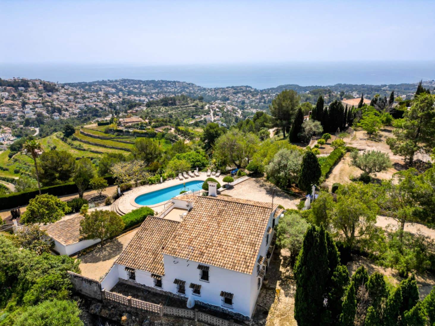 5 bedroom Villa for sale in Benissa with pool garage - € 1,725,000 (Ref: 9810451)