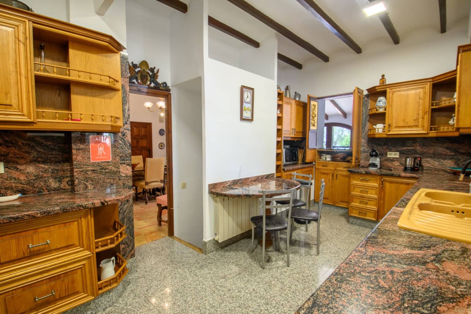 5 bedroom Villa for sale in Benissa with pool garage - € 1,725,000 (Ref: 9810451)