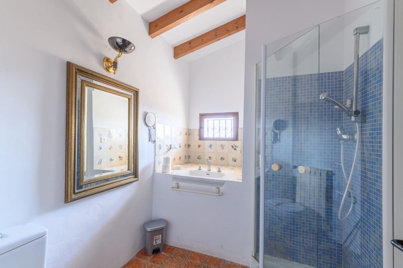 5 bedroom Villa for sale in Benissa with pool garage - € 1,725,000 (Ref: 9810451)