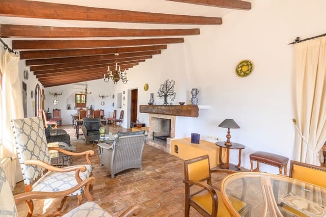 5 bedroom Villa for sale in Benissa with pool garage - € 1,725,000 (Ref: 9810451)