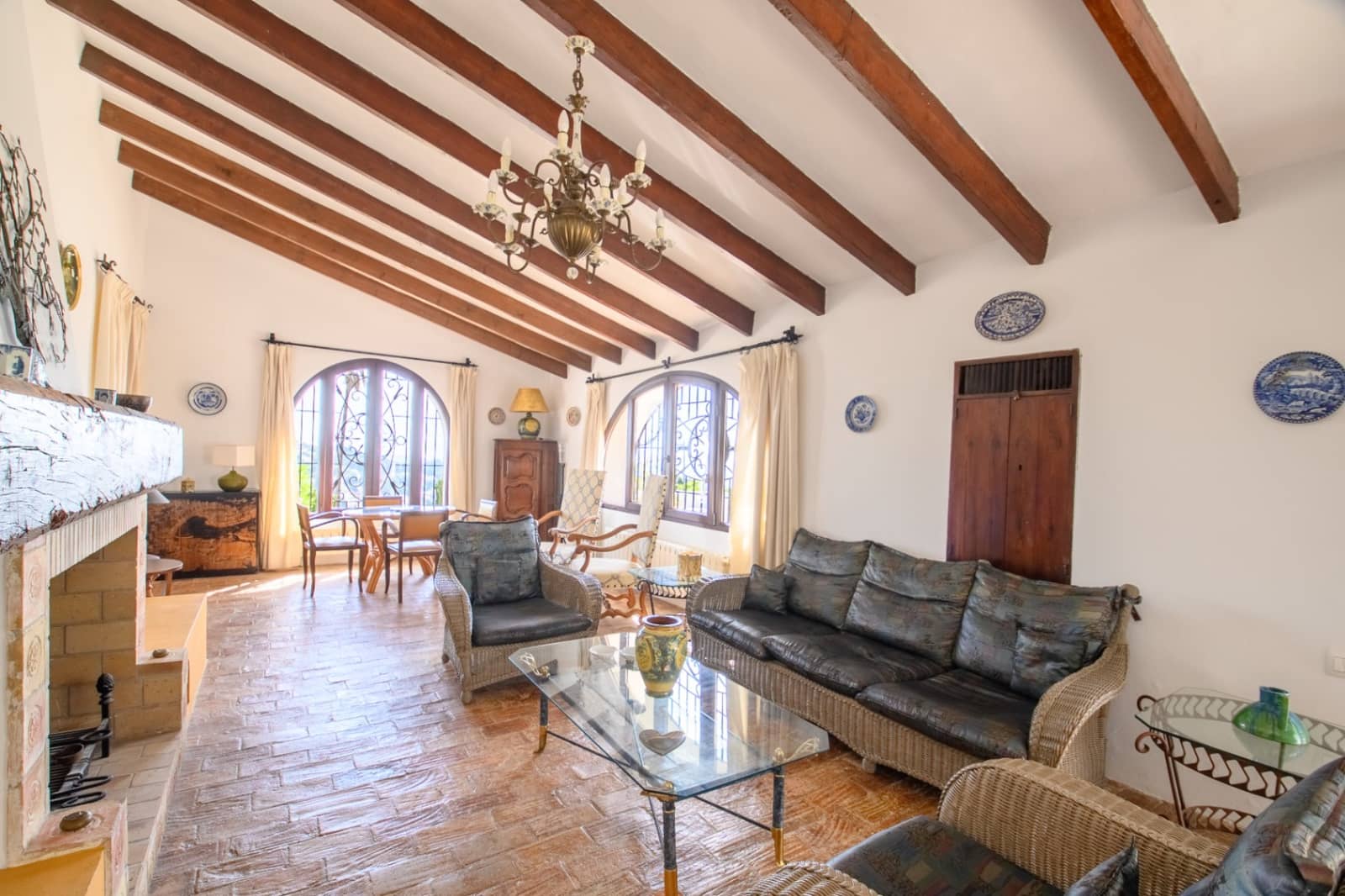5 bedroom Villa for sale in Benissa with pool garage - € 1,725,000 (Ref: 9810451)