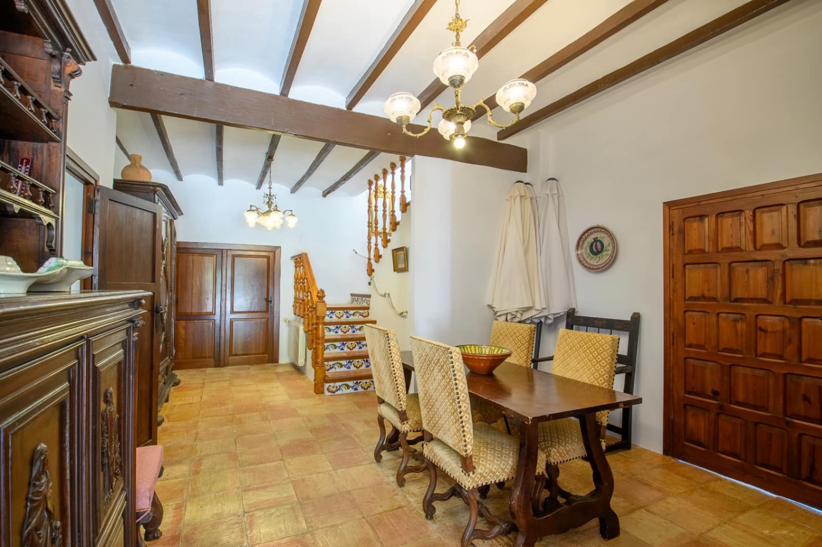 5 bedroom Villa for sale in Benissa with pool garage - € 1,725,000 (Ref: 9810451)