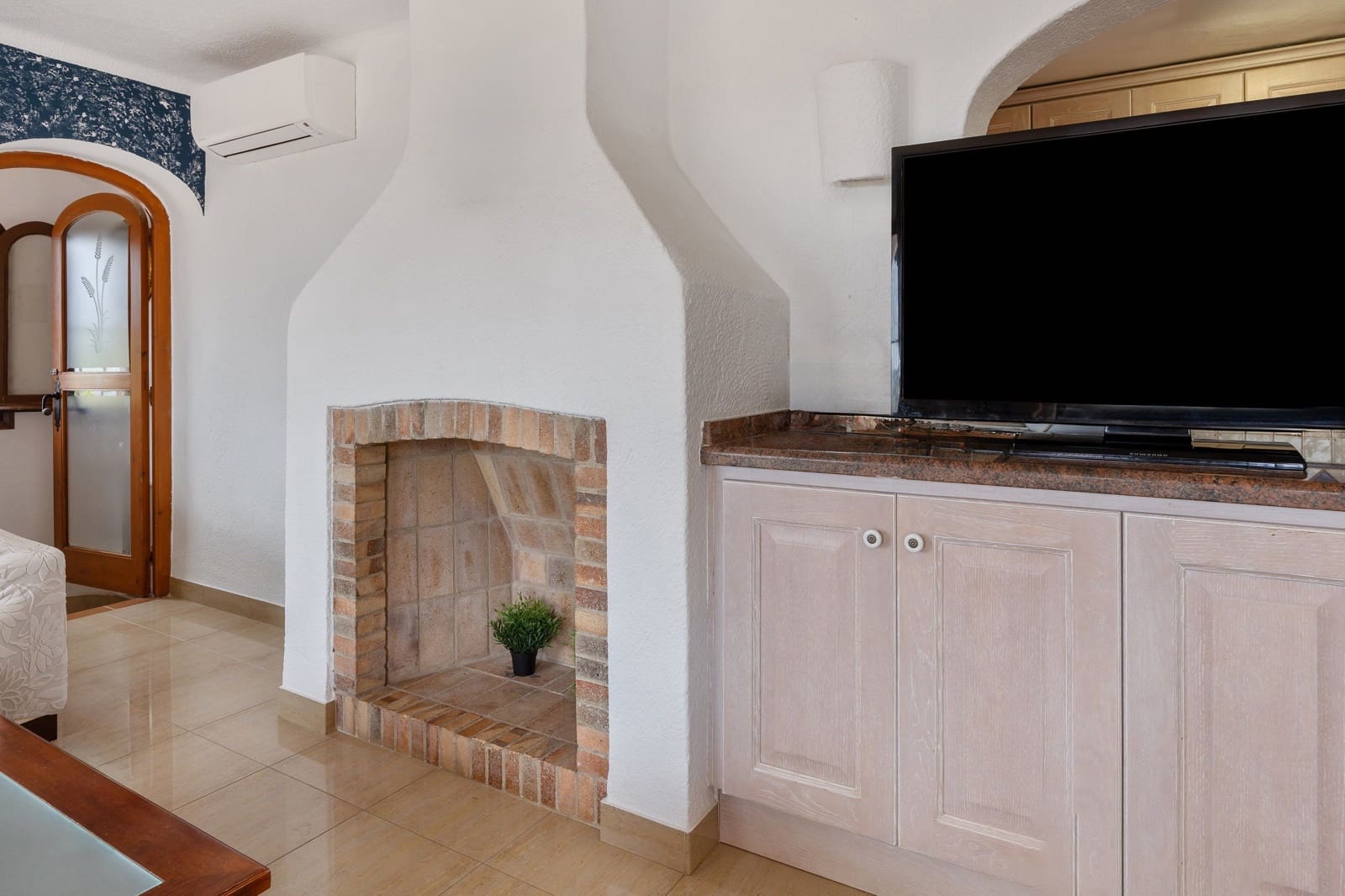Chalet de 4 habitaciones en Javea / Xàbia en venta con piscina garaje - 750.000 € (Ref: 9834667)