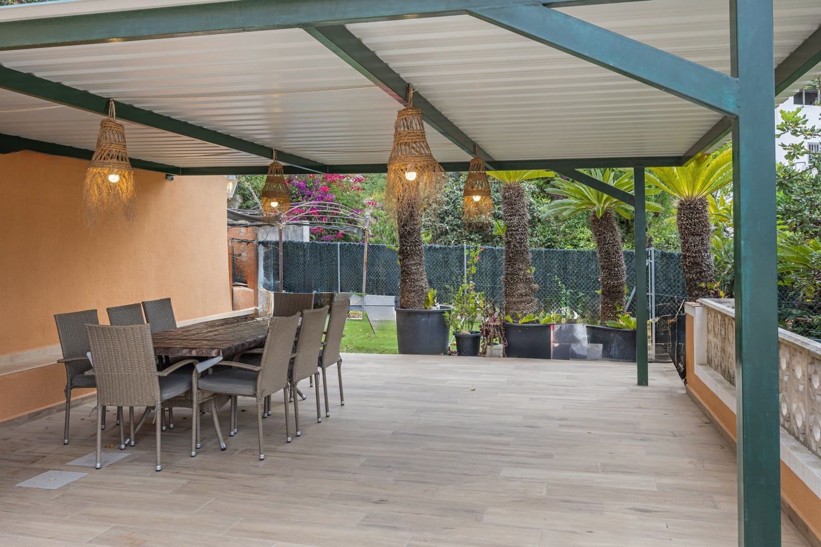 Chalet de 4 habitaciones en Javea / Xàbia en venta con piscina garaje - 750.000 € (Ref: 9834667)