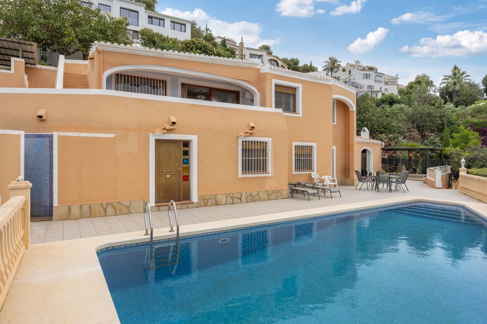 Chalet de 4 habitaciones en Javea / Xàbia en venta con piscina garaje - 750.000 € (Ref: 9834667)