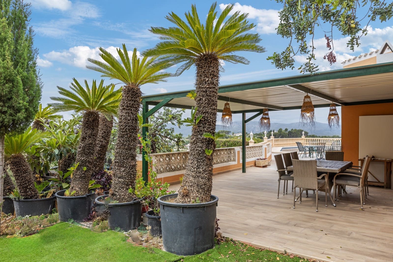 Chalet de 4 habitaciones en Javea / Xàbia en venta con piscina garaje - 750.000 € (Ref: 9834667)