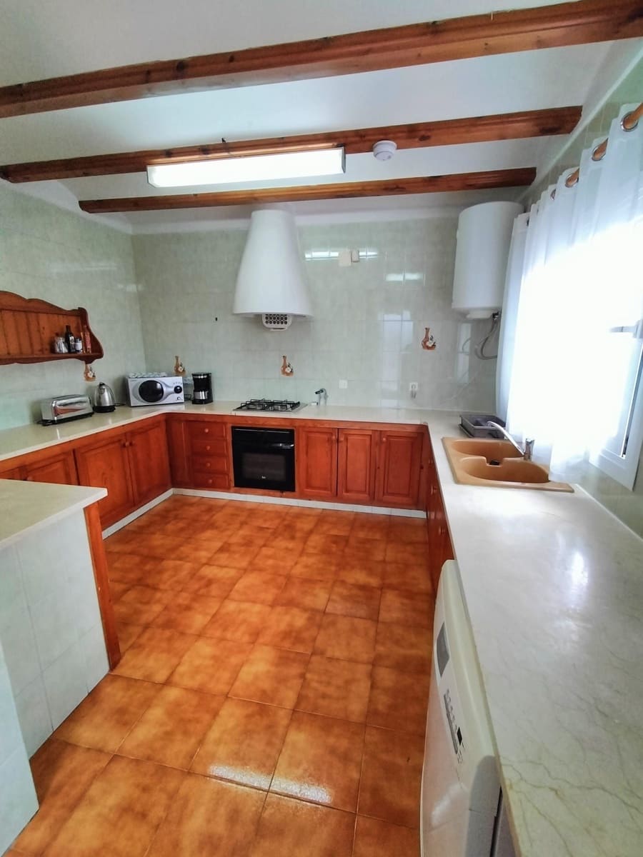 4 bedroom Villa for rent in Javea / Xabia with pool garage - € 2,500 (Ref: 9834698)