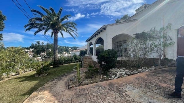 3 sovrum Villa till salu i Javea / Xabia med garage - 650 000 € (Ref: 9834833)
