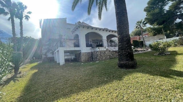 3 sovrum Villa till salu i Javea / Xabia med garage - 650 000 € (Ref: 9834833)