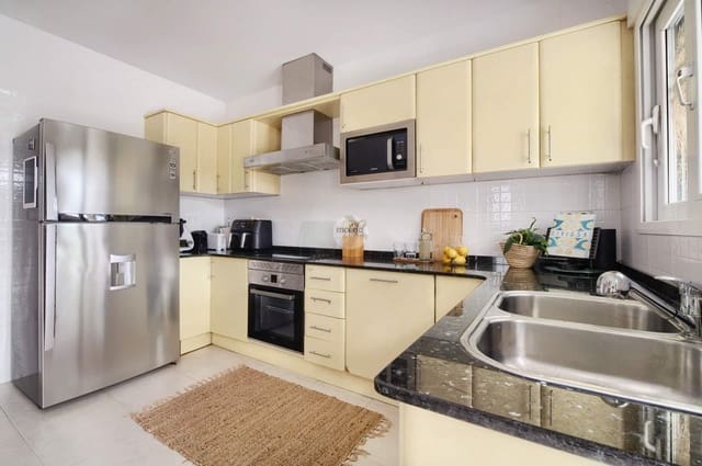 Chalet de 4 habitaciones en Javea / Xàbia en venta con piscina garaje - 870.000 € (Ref: 9834835)