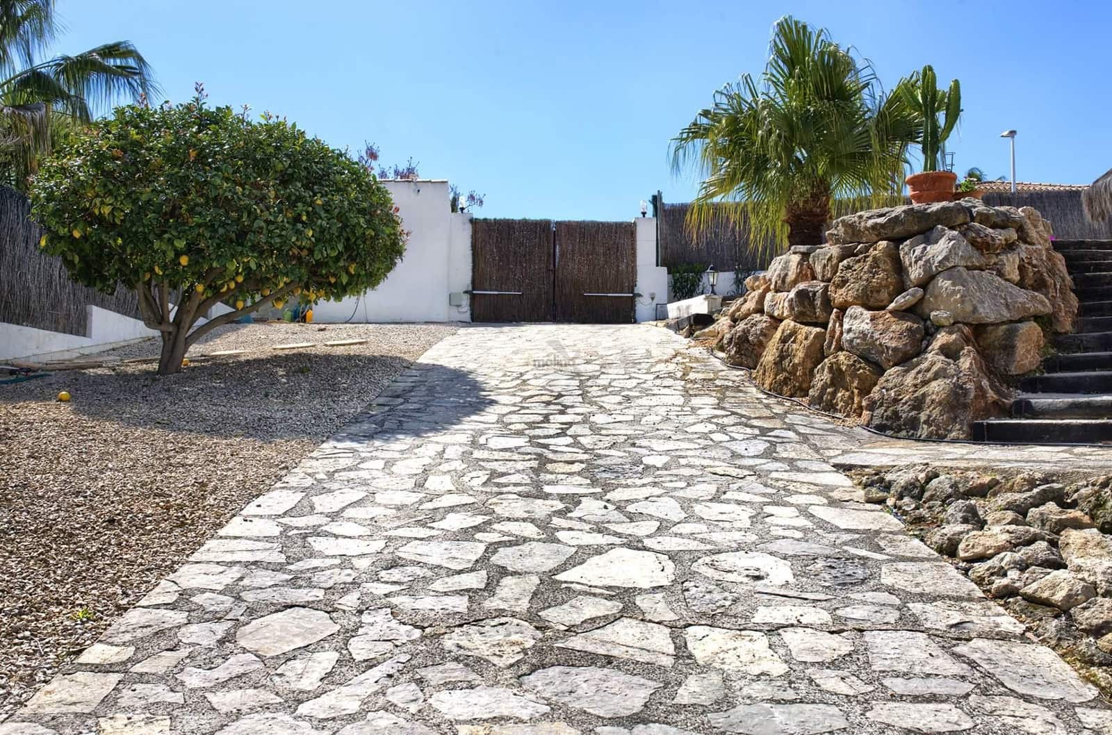 Chalet de 4 habitaciones en Javea / Xàbia en venta con piscina garaje - 870.000 € (Ref: 9834835)