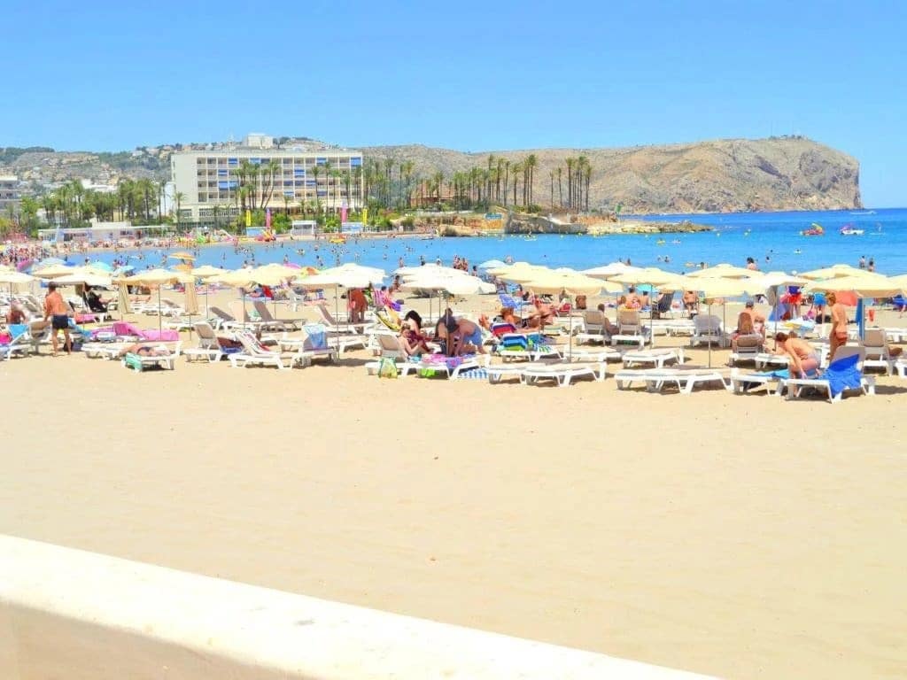 2 bedroom Apartment for sale in Javea / Xabia with pool - € 690,000 (Ref: 9849185)