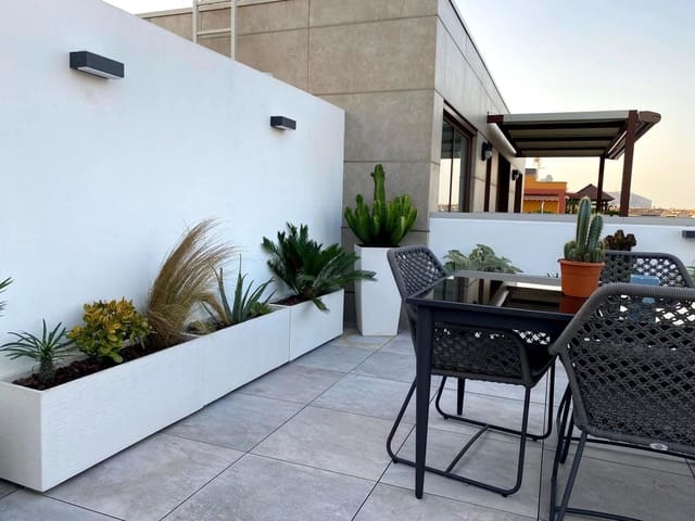 2 soveværelse Lejlighed til salg i Javea / Xàbia med swimmingpool - € 690.000 (Ref: 9849185)