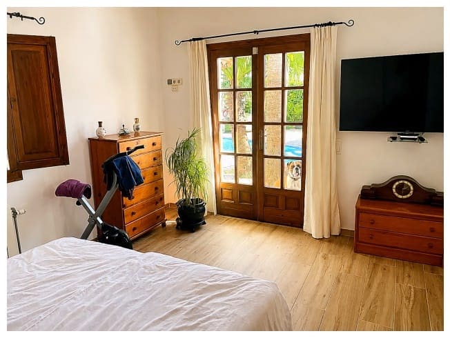 4 bedroom Villa for sale in Moraira with pool - € 610,000 (Ref: 9888437)