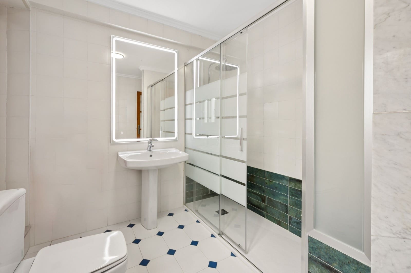 4 bedroom Townhouse for sale in Denia - € 520,000 (Ref: 9888442)