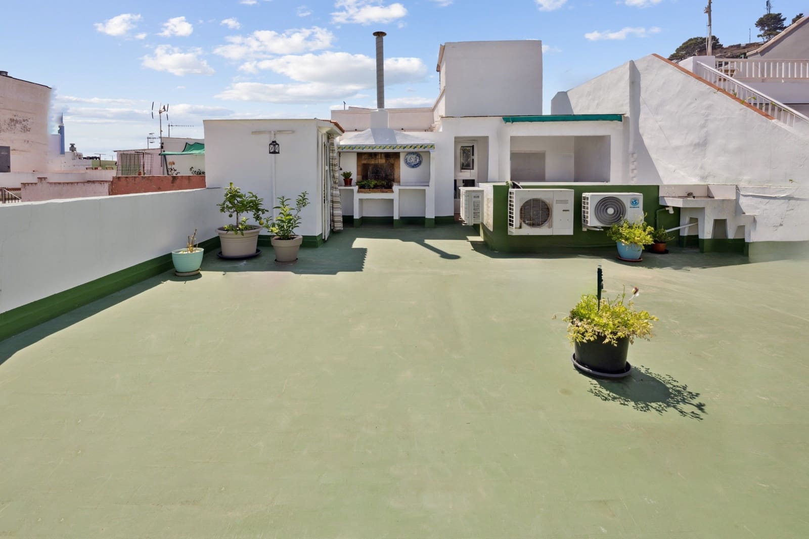 4 bedroom Townhouse for sale in Denia - € 520,000 (Ref: 9888442)