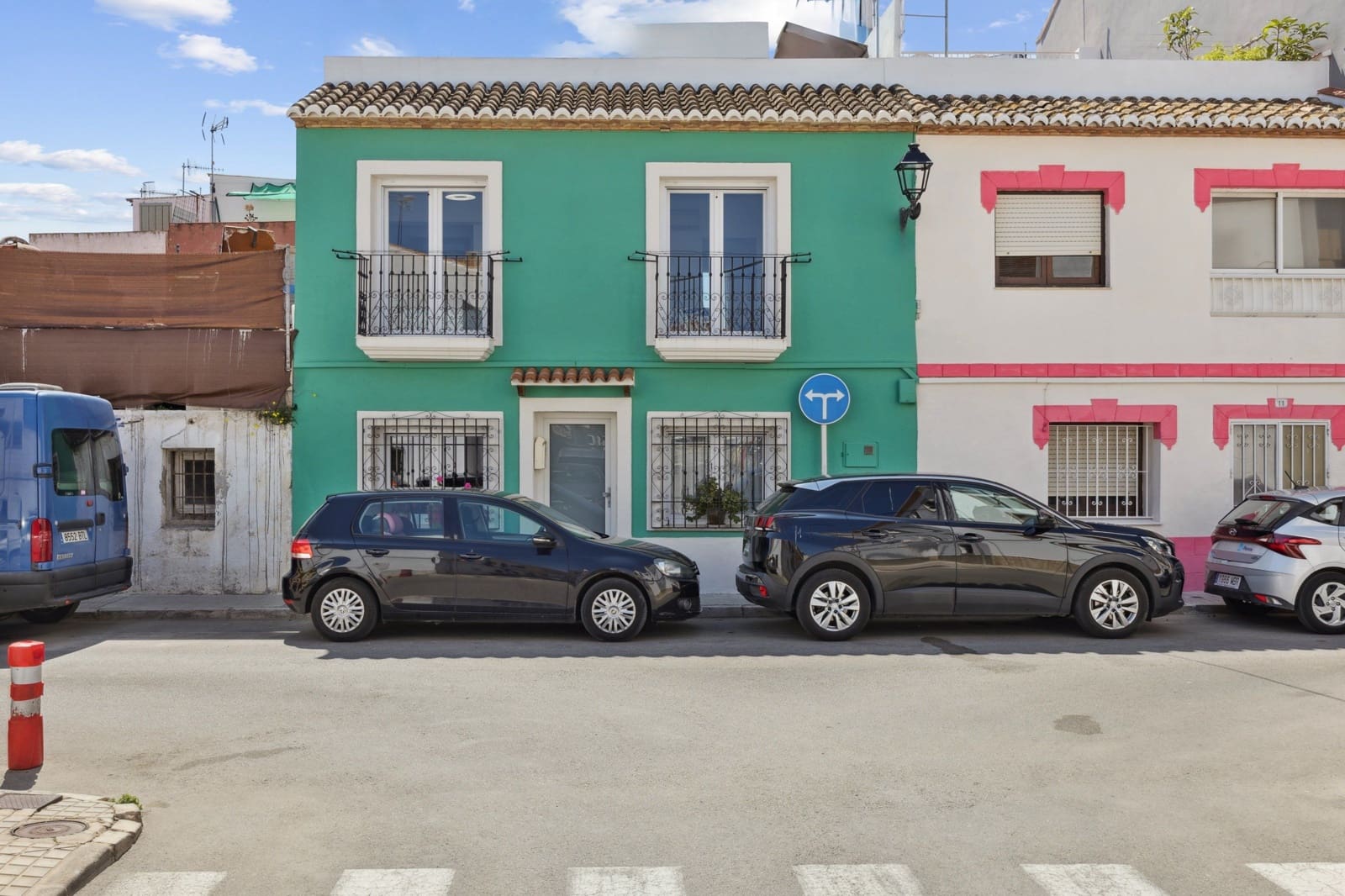 4 bedroom Townhouse for sale in Denia - € 520,000 (Ref: 9888442)