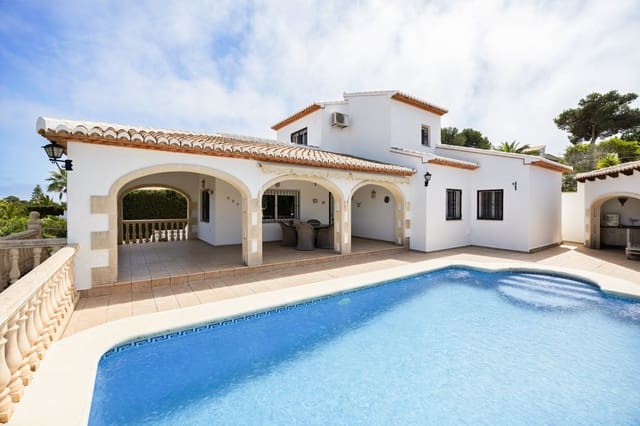 4 bedroom Villa for sale in Javea / Xàbia - € 750,000 (Ref: 9888446)