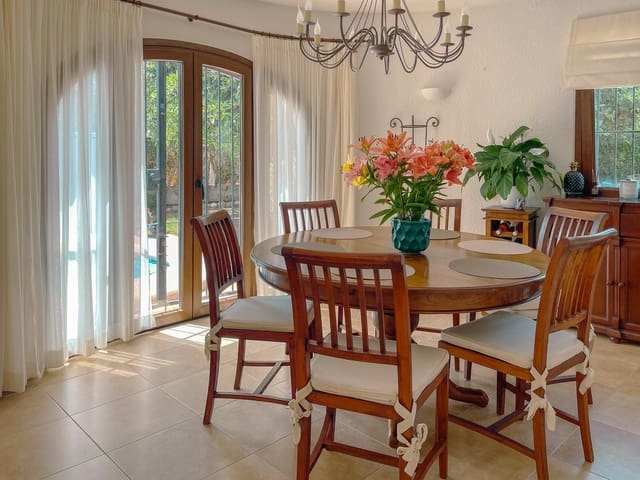 5 bedroom Villa for sale in Javea / Xàbia with pool garage - € 850,000 (Ref: 9888449)