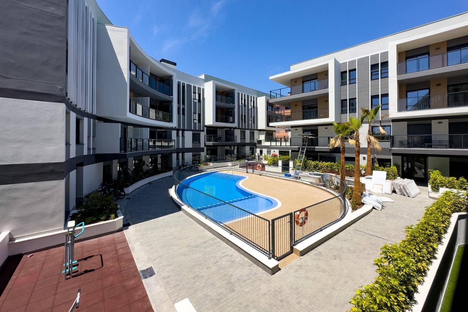 Appartement de 3 chambres à louer à Javea / Xabia avec piscine garage - 2 000 € (Ref: 9888451)