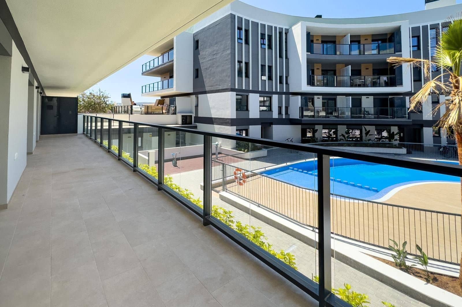 Appartement de 3 chambres à louer à Javea / Xabia avec piscine garage - 2 000 € (Ref: 9888451)