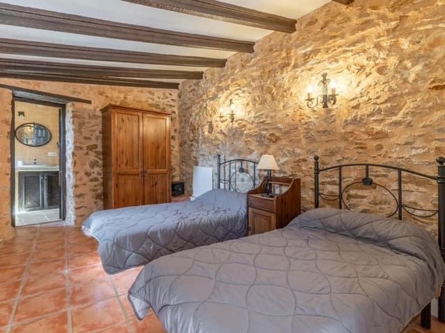 8 bedroom Finca/Country House for sale in Benissa - € 1,395,000 (Ref: 9916335)