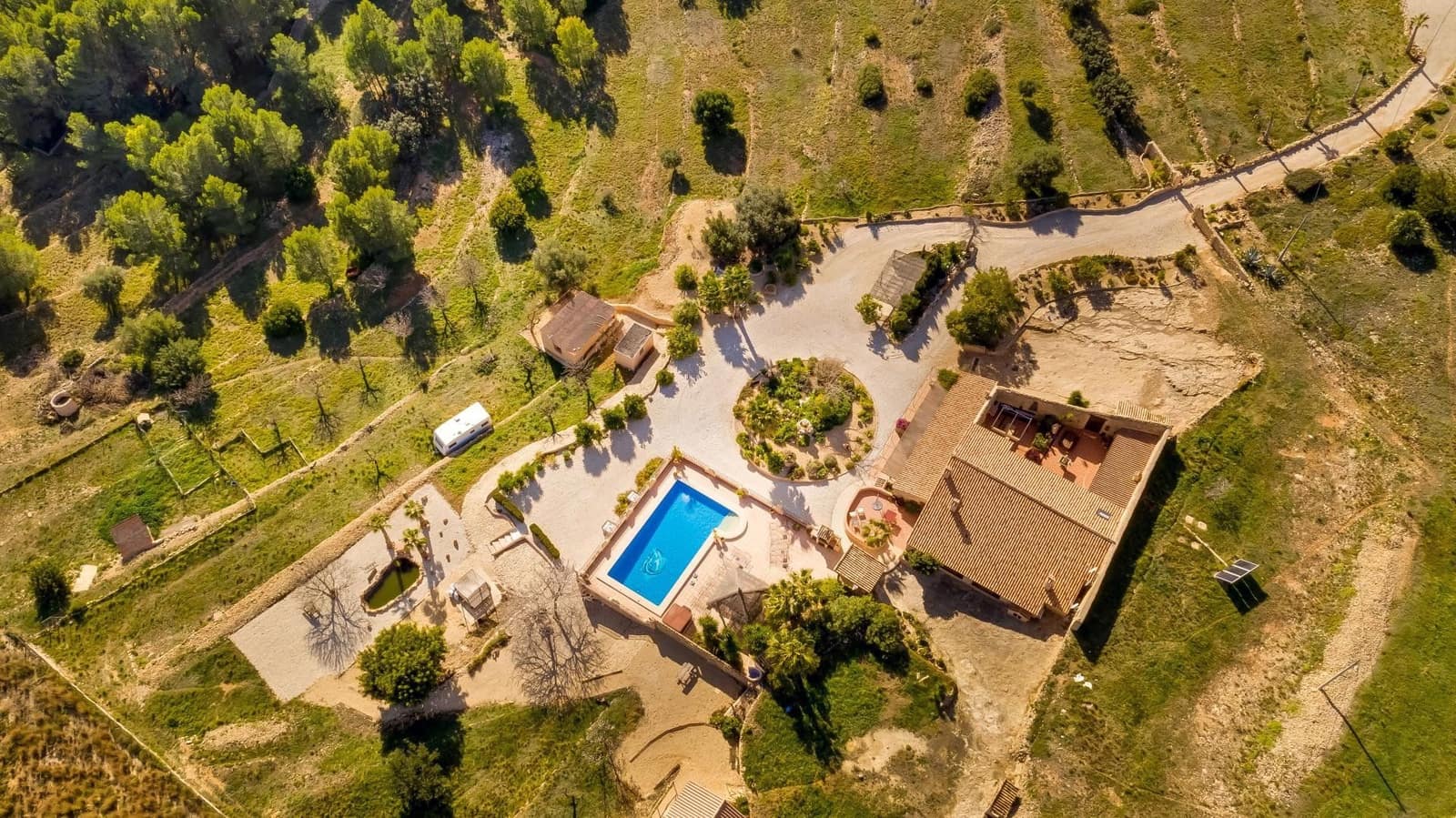 8 bedroom Finca/Country House for sale in Benissa - € 1,395,000 (Ref: 9916335)