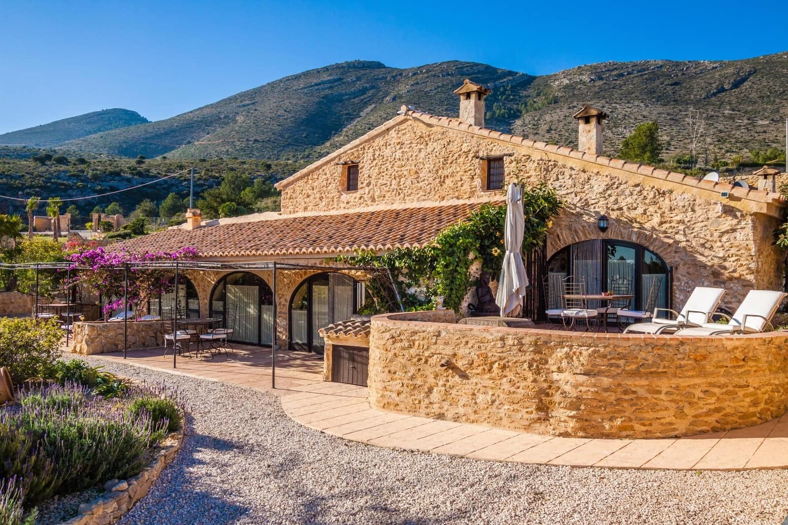 8 bedroom Finca/Country House for sale in Benissa - € 1,395,000 (Ref: 9916335)