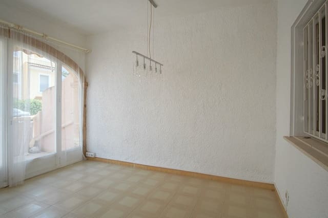 3 bedroom Apartment for sale in Dénia - € 385,000 (Ref: 9937759)